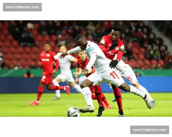 足球比赛免费版畅享高清直播与实时比分资讯大全精彩赛事互动平台 - 副本 (5) - 副本 - 副本