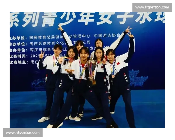 激烈角逐水球赛场团队协作与个人技艺的完美融合 - 副本